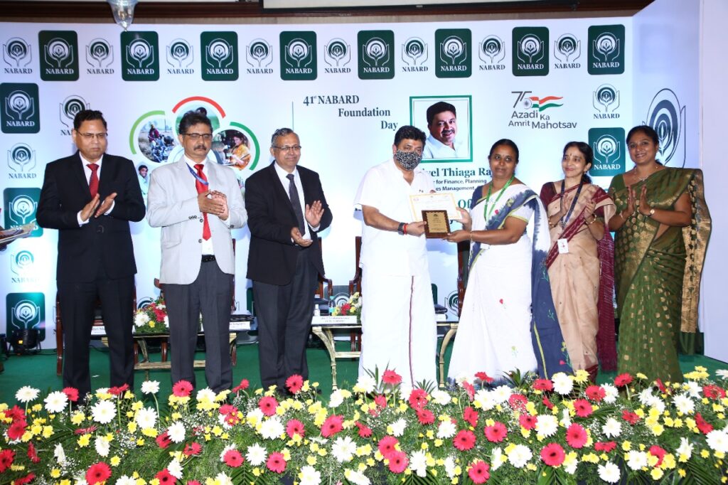 Aard Received for Best Performing FPO